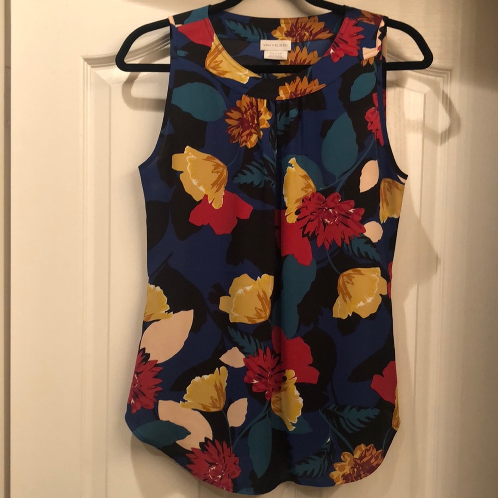 Van Heusen  sleeveless blouse # 21